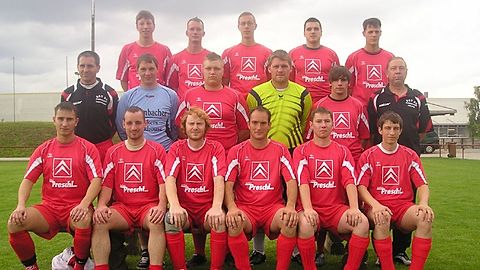 HINTEN VON LINKS: Marius Neumann, Lars Wannagat, Tobias Bombach, Frank Bergmann, Daniel Schönfeld, MITTE VON LINKS: Trainer Thorsten Ebeling, Markus Schüler, Oliver Mank, Rafael Gritzner, Mirko Schäfer, Betreuer Fred Mank, VORNE VON LINKS: Tobias Petsch, Michael Bethge, Matthias Nielsen, Kai Wannagat, Maik Schnürer, Oliver Lübke