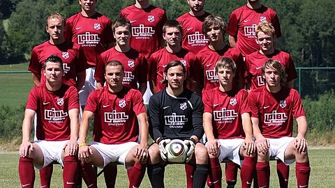 hinten von links: Jan Kadlec, Manuel Bauer, Florian Scheiblecker, Markus Dankesreiter

zweite Reihe von links: Spielertrainer Waldemar Aulinger, Franz Pfeffer, Jürgen Fuchs, Alexander Moser, Thomas Lang

erste Reihe vorne von links: Pavel Horna, Petr Balousek, TW Robert Grantner, Andreas Vollath, Manuel Baumann