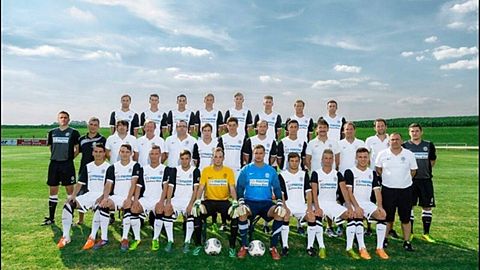 Vo.hi.li: Hegele,Klotzbücher M.,Bundschuh S.,Zoidl Ph.,Balle,Kolb,Kreutter,Betz
Mi.v.li: Trainer Kuhn, BSF Vorstand Staiber,Co Trainer Weber,Vorstand Wanner, Betreuer Schmidt,Kurz,Zoidl Pa.,Frank,Cutura,Betreuer Pfeiffer,Co Trainer Klotzbücher S.,Co Trainer Abele,Vogel
Vo.v.li: Koch,Bundschuh D.,Kübler,Klotzbücher T.,Huttenlauch,Barth,Unfried,Reichelt,Herkommer, Abteilungsleiter Klotzbücher R.