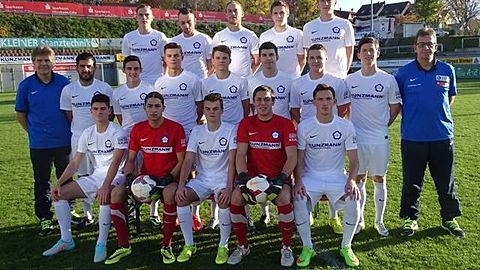 obere Reihe von links: Alexandr Mironow, Andreas Kremer, Denis Schottmüller, Maximilian Helfrich, Lukas Hecht-Zirpel

mittlere Reihe von links: Ralf Möhle (Spielleiter), Burak Gecer, Nico Becker, Robin Wolfinger, Nick Petlach, David Novak, Kai Müller, David Kunzmann,  Adolf Weidlich (Trainer)

untere Reihe von links: Ken Hofmann, Bünyamin Karagöz, Lars Kuhn, Oliver Nell, Andreas Mall

auf dem Foto fehlen: Denis Zenko, Emir Alomerovic, Sebastian Schönthaler, Kay Käuffert und Heiko Staffl