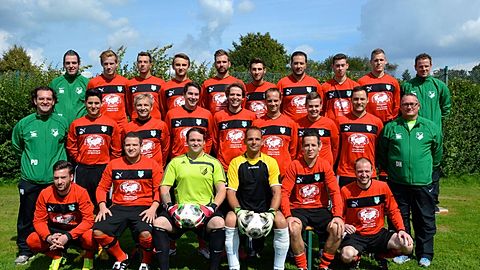 obere Reihe von links nach rechts: Co-Trainer Jan Höwelmeier, Julian van Ool, Janik Mikkelsen, Christoph Stenzel, Axel Steinhoff, Tuncay Özdemir, Ali Salgin, Andre Bolten, Daniel Jakobs, Joachim Pütz

mittlere Reihe von links nach rechts: Trainer Peter Daners, Ugur Gülser, Johannes Veit, Vincent Gutsche, David Dörenkamp, Tim Weiler, Christopher Richter, Mesut Özegen, Betreuer Dietmar Hommen

untere Reihe von li nach re: Thomas Coenen, Marco Schrödter, Daniel Hommen, Patrick Wirth, Rene Eschweiler, Dennis Hein

Es fehlen: Guido Carreira, Alex Jörg, Özgür Özegen, Thomas Gormanns, Torwart-Trainer Manfred Knübben, Kevin Zimmer