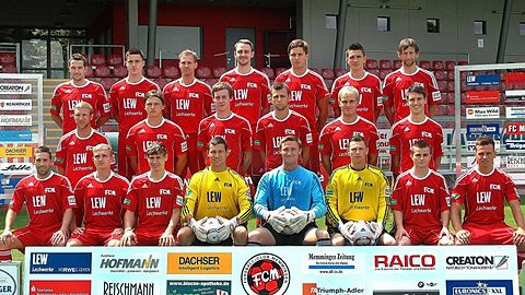 FC Memmingen – Regionalliga Süd – Saison 2011/2011

Hintere Reihe von links nach rechts: Schmidt Mario; Hodzic Anel; Bauer Robert; Bader Matthias; Bobinger Dominik; Decker Candy; Holzapfel Harald.

Mittlere Reihe von links nach rechts: Co Trainer Thomas Reinhardt; Cheftrainer Kahric Esad; Böck Daniel; Hindelang Andreas; Heger Stefan; Kahric Ejnar; Sturm Benjamin; Berchtold Nicolas; Torwarttrainer Bohnet Hans.

Untere Reihe von links nach rechts: Heikenwälder Tobias; Mangler Christoph; Beck Korbinian; Kirchenmaier Tobias; Beigl Philipp; Pradl Kevin; Vatany Dennis; Wassermann Denis.

Es fehlen: 
Zobel Stefan; Rabus Patrick, Nikolic Branko und Konditionstrainer Rehklau Harald
