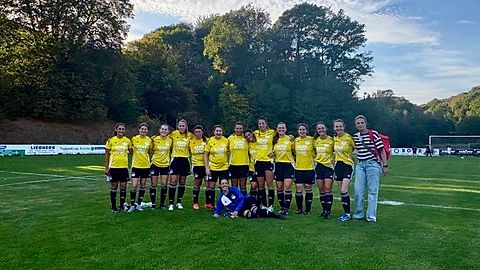 Mannschaftsfoto: Frauen - 1. Mannschaft - SV Illingen - Saison 26/27