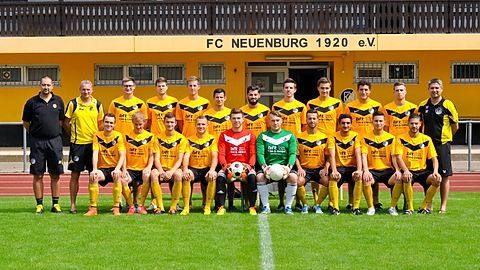 Hintere Reihe (v.L.n.R.): Alexander Gutjahr (Co-Trainer 1. Mannschaft), Thomas Wachenheim (Trainer 1. Mannschaft), Alexander Strazinski, Jonas Domagala, Jonas Ernst, Ricco Kaulvers, Ferhat Kavakli, Johannes Mees, Hannes Selz, Christian Grumber, Lars Nagel, Slawa Friesen (Spielausschuss),
Vordere Reihe: Patrick Faller, Daniel Ernst, Daniel Briegel, Julian Imhof, Oliver Butz, Benjamin Imhof, Kadir Cinar, Gürkan Karacocuk, Velly Yesilyurt, Murat Bekrek
Es fehlen: Kai Schlenker, Alieu Ceesay