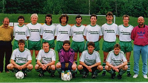Hinten von links: Betreuer Wolfgang Mayer, Franz Stark, Hans Schamberger, Holger Weiß, Dieter Müller, Andreas Beißwenger, Anton De Mitri, Hans Gallenmüller, Rolf Ruck, Trainer Peter Kruppa;
Vorne von links: Robert Wagner, Gerhard Weng, Josef Steidle, Günter Sing, Rainer Wiedemann