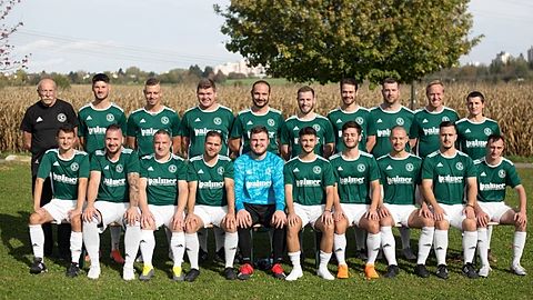 Hintere Reihe v. Links nach rechts: Jogi, Robin Klein, Maik Hollmann, Markus Wältl, Alexander Förschner, Marcel Kruger, Aaron Gläser, Benny Seiler, Chris Sigloch, Max Gardynski.

Vodere Reihe v. Links nach rechts: Moritz Schmelzle, Dennis Menner, Pierre Kirsch, Armando Traini, Steven Zorn, Georgios Lilopoulos, Batuhan Tosun, Mykola Skydan, Pantelis Diamantidis, Marco Roschke.

Es fehlen: Denis Neumann, Markus Neumann, Halil Iscen, Christian Hüske, David Buchholz, Matthias Gritza, Pascal Lechner, Henrik Fettes,