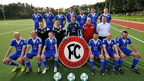 Hinter Reihe von links: Dennis Schlüter, Jan Krings, Julian Zimmer, Kristan Zovkic, Kevin Schröter, Kevin Kotirre, Tobias Fischer
Mitte von links: Trainer Thomas Rütten, Co-Trainer Haydar Ciftci, Dennis Dudda, Tobias Albrecht, Abteilungsleiter Fußball Andreas Mausberg
Vordere Reihe von links: Christoph Weber, Jens Buchkremer, Rene Popp, Bayram Abdulahi, Christian May, Ralf Kindgen
Es fehlen: Uwe Michels ,Stefan Müller, Oliver Grund, Alex Peiffer, Julien Nottbohm, Volker Blank, Daniel Stopar, Nils Wuttke, Florian Groenewold, Robert Schiefer