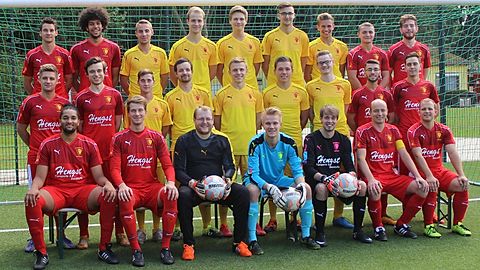 von links nach rechts

obere Reihe: Spielertrainer Mike Dominik Kollenda, Ali Jendoubi, Matthias Jaworski, Leon Wortmann, Philip Ertelt, Timo Hille, Luca Jost, Ivan Ivanov, Samir Darraz

mittlere Reihe: Viktor Walt, Nico Niemand, Tobias Ernst, Sven Kröger, Patrick Pieniak, Philipp Schöpfer, Christian Valerius, Berhodan Derwisch, Stanislav Laube

untere Reihe: Mario Brauckhoff, Co-Kapitän Philip Hengst, Christian Gerling, Patrick Pieniak, David Glasmacher, Kapitän Benjamin Rollik, Tim Grunert

fehlend: Alexander Berger, Mustafa Irmak, Anil Isik, Marcel Martin, Christian Raffenberg, Alexander Raschkowski
