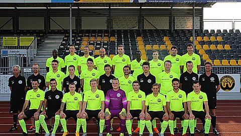 Hinten von links nach rechts: Kabir Faye,  Jamie Klein, David Loflin, Dirk Brenner, Moritz Gentner, Alex Jawara, Florian Brenner, Christian Schöner, Tim Schneider
Mitte von links nach rechts: Trainer Joachim Pfeifer, Betreuer Robert Spangenberg, Daniel Karg, Lukas Schäfer, Sven Schmidt, Antonio Gräfenstein, Michael Gebhardt, Baris Duru, Simon Breier, Stefan Heinz,  Torwarttrainer Marco Schmitt 
Vorne von links nach rechts: Fabian Fritz, Mert Nam, Dennis Kieltsch, Viktor Spolwind, Marko Mantaj, Michael Falk, Philipp Ackermann, Emre Mankir, Sebastian Krüger
Es fehlen: Robert Fritsch, Maximilian Fritz, Matthias Gaugel, Samuel Helming, Tim Klein, Marco Ludwig, Kirill Manoschkin, Dominic Panitz, Peter Renk, Dominik Schley, Mario Schurkan, Dirk Wehrens