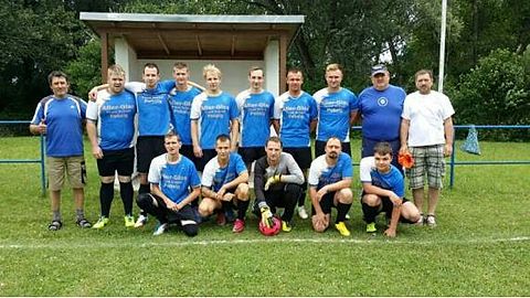 hintere Reihe: Franko Mlejnek, Florian Schröter, Steve Marschalek, Markus Marx, Alexander Friedrich, Marcel Mlejnek, Maximilian Maletzki, Ronny Felgenträger, Helmut Hase, Thomas Schröter
vordere Reihe: Christoph Täubner, Andy Lorenz, Sebastian Flohr, Mathias Köths , Robert Karas
Es fehlen David Regner, Moritz Jasper, Mathias Kurde (alle vom 1.FSV Nienburg II)