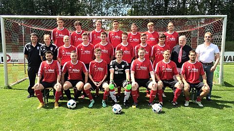 Vorne links:Lars Klughardt, Rene Frickmann, Mike Tiedemann,Florian Schatz, Markus Täuber, Markus Rode, Spielertrainer: Manuel Mezger
Mitte von links: Spielleiter: Thomas Bornschlegel, 2.Vorsitzender: Jürgen Krauß, Bernd Wohlfahrt, Mario Munsch, Felix Brand, Jonas Heinz, Jonas Hofmann, Oliver Kruk, Ehrenpräsident: Konrad Keilholz, 1. Vorsitzender Hans Peter Härtl
oben von links: Florian Will, Tobias Leikam, Simon Schwarz, Christian Söhnlein, Uwe Schubert, Andreas Kunzmann, Michael Heißenstein

Es fehlen: Andy Scott, Andreas Schreiber