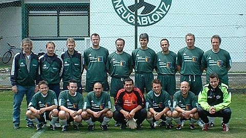 Hinten von links: Betreuer Heinz Vasen, Christian Menzel, Andreas Hermann, Holger Geisler, Cosgun Kepceoglu, Doro Paval, Yener Ötzkaya, Gaetano Gaeta, Torsten Böck
Vorderne Reihe von Links: Reinhard Eller, Benjamin Marth, Cem Sener, Nihat Ates, Matthias Berger, Ralf Tischer, Michael Dietschmann