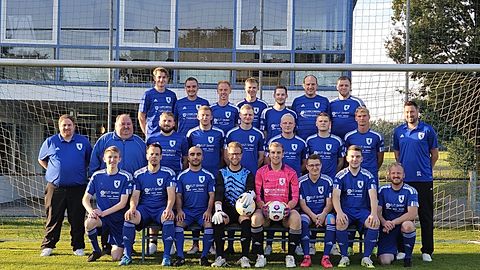 Hintere Reihe von links: Jakob Backhaus, Felix Richter, John Struckmann, Lennart Schwering, Timo Riese, Gerhard Hallermann, Florian Pöttker
Mittlere Reihe von links: Lars Schmidt, Michael Vinke, Leo Eberhardt, Michael Hegemann, Luca Hesselbrock, Tim Hüls, Nico Klarmann, Marcel Kempe, Stefan Lohbeck
Vorne von links: Felix Otte, Janis Wiesmann, Yusuf Atis, Daniel Dirkes, Hendrik Oevermann, Marvin Kalbas, Armin Helms, Nils Feldmann
Es fehlen: Robert Lämmer, Jonas Garmann, Julius Bussmann, Maik Vorwerk,