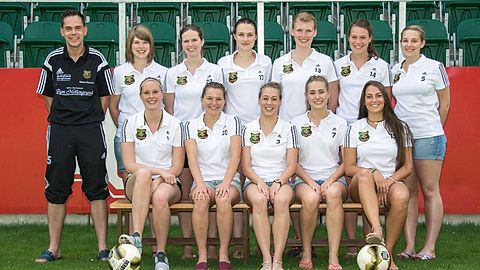 Die Damenmannschaft des Heeslinger Sc für die Saison 2015/2016.
