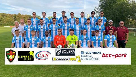 1. Reihe von links: Ryou Kikunami, Dominic Wolter, Amadou Sesay, Antonio Brandt,Taylan Satilmis, Oleh Tkachenko, Leon Slodczyk, Ibrahim Kansou
2 Reihe von Links: Trainer Adem Cabuk, Co- Trainer Can Yargici, Niclas Treu, Justin Eilers, Edrik Henschel, Asad Dlakic, Lucien Marcel Jimenez Tejeda, Kamil Jermakowicz, Daniel Rotenberg, Betreuer Harun Yüksel, Sportliche Leiter Slavik Siabandov
3 Reihe von Links: Jannis-Finn Kniepen, Luis Hein, Ibrahim Houban, Hamza Menadjelia, Moritz Gollmer, Pascal Mitros, Retwan Defli, Arda Özdemir
Nicht auf dem Bild: Sebastian Emmert, Abdul Samed Oumaron