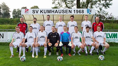 Obere Reihe v.l.n.r.: Senar, Steininger, Harputlu, Reith, Huber, Eder, Fries H.
Untere Reihe v.l.n.r.: Miksik, Schemmerer, Dietl, Borngräber, Meier, Steckermeier, Steer, Fries M.          
©Feierabend (05.09.2014)