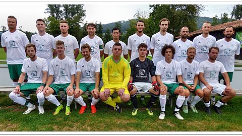 Hintere Reihe stehend von links nach rechts:  Markus Dimpflmaier, Marco Rötzer, Josef Miethaner, Daniel Kopp, Kaeomanee „Dau“ Saranyu, Christian Wutz, Michael Kiefl, Christian Weber, Thomas Nachreiner, Trainer Thomas Hintereder

Vordere Reihe sitzend von links nach rechts:  Michael Achatz, Leon Irrgang, Josef Staudner, Philip Baumgartner, Markus Baumgartner, Sami Barta, Tim Karl, Patrick Glonner