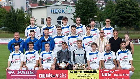 Hi. vo. li.: Bangert, Helm, Haaß, Hafke, Mollo, Löhr

Mi. vo. li.: M. Reinmuth (Trainer), Ehret, Özen (Betreuer), Kaufmann, Merkl, Abou-Ayash (med. Betreuer), Bergmann (2. Vorst.), Grebhardt (3. Vorst.)

Vo. vo, li.: Reiland, Gramlich D., Amstadt, Celnik, Gutte, Martin, Hasan, Gramlich K.