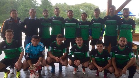 Oben, v.l.n.r.
Ümit, Göksal, Yunus, Mustafa, Sami, Baris, Onur, Mehmet, Mustafa 
                           Bayram, Murat, Fabio, Ömer, Bugra, Burak
