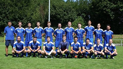 Hintere Reihe von links:
Sportlicher Leiter SVS II Rex Frank, Spielertrainer Jan Poick, Ari Tacettin, Sascha Novakovic, Florian Wojnowski, Ali Demir, Konstantin Muth, Quentin Neuberger, Nils Wittmann, Kevin Michna, Furkan Göksal.
Vordere Reihe von links:
Özgür Göktas, Oktay Kara, Furkan Celik, Tom Bartl, Robin Frank, Maurizio Consalvo, Fabian Weber, Jens Bechtel,
Es fehlen: Zoltan Toth, Alex Werner, Ümit Aydin, Tim Göhring, Manuel Greiner, Philipp Schlienz, Carlos Reyes, Marcel Wachtler, Peter Wolf, Thomas Reinhard