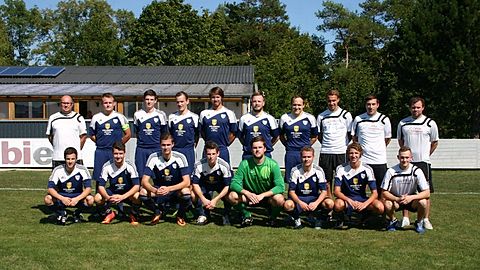 Oben von links: Trainer Peter Schramm, Daniel Schmitt, Sebastian Rüffer, Christian Kuboth, Philipp Meyer, Florian Lehner, Matthias Kuboth, Simon Aures, Alexander Luft, Manuel Wätzold
Unten von links: Jonas Nowak, Daniel Stieg, Lucas Steger, Patrick Wimmer, Lukas Trassl, Felix Köberlin, Fabian Kuhn, Dennis Arz