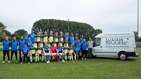 Herrenmannschaften FC Jengen Saison 2019 2020 + Sponsor Fliesen Reggel