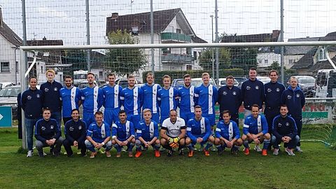 1. Mannschaft 08.10.2017
 Obere Reihe: Stephan Unruh, Rene Hahn, Niclas Schallenberg, Fabian Breiter, Vladimir Six, Daniel Schlagheck, Janos Tien, Maximilian Bieger, Adrian Schall, Marc-André Sawall, Jürgen Sawall, Kevin Jung, Miro Dechent, Christian Lieber
 Untere Reihe: Tim Bücher, Stefan Weber, Daniel Luksch, Serdar Kocakaya, Denis Kuhn, Markus Rein, Florian Sztani, Julian Talaska, Alexander Unruh, Dominik Stahl