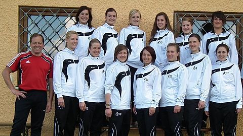 hintere Reihe: Ann-Kathrin Bauer, Anna Zwicknagel, Verena Wiesbeck, Julia Pusl, Julia Heimerl, Martina Schmeidl
vordere Reihe: Trainer Karl-Heinz Bauer, Verena Wich, Lena Bauer, Bianca Ruhland, Tanja Bräu, Petra Laumer, Sandra Amberger, Katharina Wiesbeck