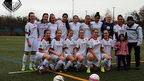Die B-Juniorinnen des DJK Schwarz-Weiss Wiesbaden (Saison 2014/15)