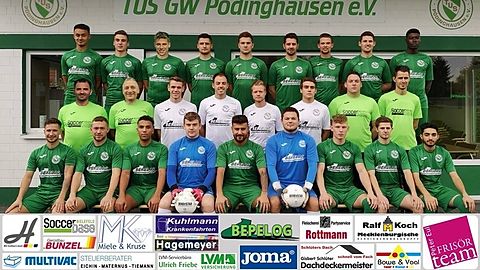 obere Reihe v.l.: Elias Falkenstein, Nico Schneider, Matthias Freyermuth, David Helbig, Pascal Vorderbrügge, Artur Ott, Malte Siekmann, Thomas Hermann, Felix Kwarteng

mittlere Reihe v.l.: Trainer Selcuk Kaya, Fitnesstrainer Frank Windmann-Ellersiek, Marvin Reinknecht, Marcel Widdecke, Dennis Fiedler, Ernesto Ramirez, Betreuer Dennis Möhlmann, Sportlcher Leiter Bruno Gabel

untere Reihe v.l.: Yannick Höfel, Marcel Schüttenberg, Robin Ache, Steven Gorka, Firat Dogan, Pascal Sanker, Markus Günter, Roman Adler, Ali Alali