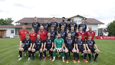 Mannschaftsfoto: Herren - 1. Mannschaft - DJK Neßlbach - Saison 25/26