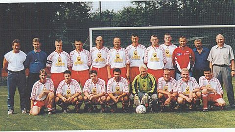 v.l. Trainer N.Gädicke,Co-Trainer A.Achtenhagen, S.Hempel,D.Schulz,R.Honert,Reincke,Seefeld,M.Walter,Bonin,P.Kayser,Betreuer Sadowski, Manager Schieferdecker
vorn v.l. Chr. Schmidt,Zilske,Göllnitz,Lätsch,E.Walther,Treschewski,E.Treu,R.Schwede