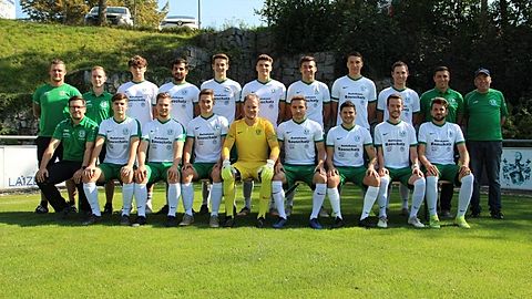 o.R.v.l.n.r.: Torwarttrainer Alex Melmann, Trainer Joe Oswald, Linus Glas, Sercan Özen, Johannes Richter, Anton Sachnüger, Markus Marquard, Fabio Kleiner, David Weber, Trainer Andreas Fiolka, Torwarttrainer Werner Köhler
u.R.v.l.n.r.: Trainer Stefan Mergel, Julian Sachnüger, Dominik Weber, Matthias Richter, Heiko Stauß, Julian Götz, Daniel Lauria, Nico Meier, Alex Schneider