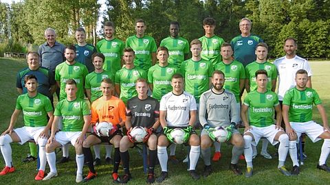 Hinten v.l.:
Thomas Wild (Spielausschuss), Tim Heine (Trainer), Tobias Wild, Heiko Reich, Alieu Sarr, Fabio Berrer, Walter Fürderer (Abteilungsleiter-Fußball)

Mitte v.l.:
Björn Willmes (Torwart-Trainer), Stefan Heitzmann, Christian Limberger, Stephan Ohnmacht, Christoph Erndle, Mike Tritschler, Marcel Wetzig, Dennis Becker, Olaf Kurt (Co-Trainer) 

Vorne v.l.:
Max Schneider, Andreas Albicker, Pascal Weisgerber, Janik Schulz, Sebastian Neininger, Steffen Vesenmayer, Raphael, Schorpp, Raphael Künstler