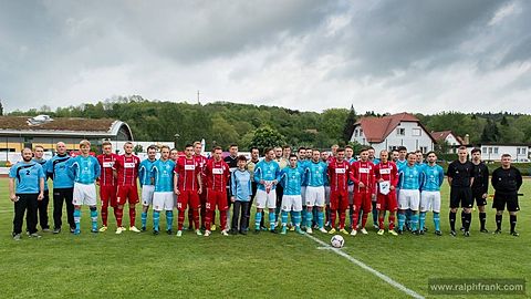 hier beim Heimspiel gegen den FC Rot-Weiss Erfurt im Mai 2014