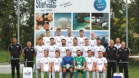 Oben: Benedikt Schneider, Felix Eckenstein, Michael Stammler, Richard Lorenz, Simon Späth
Mitte: Tiziano di Domenico, Antonio Ratto, Florian Herr, Manuel Meier, Kai Stellmacher, David Stiefvater, Lars Wagner, Davide Ratto, Bernd Stammler, Klaus Hässler, Kevin Pabst
Unten: Tobias Keller, Timo Glattacker, Dennis Fritz, Aykut Kaya, Salvo di Mattia, Alexander Herbst

Es fehlen: Almir Querimi, Hannes Hofstetter, Kiyan Pourkhomamy, Niklas Klein, Felix Klein, Timo Kronenberger, Martin Schäffler, Bastian Wiesner, Ahmet Senyigit