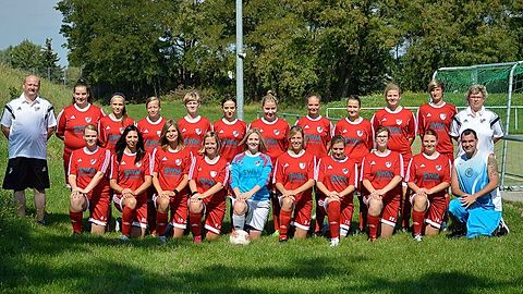 MFFC II. Frauen 2015/16
präsentiert von den Stadtwerken Magdeburg

hintere Reihe von links: Co-Trainer Oliver Grape, Laura Ziesing, Michelle Einicke, Alexandra Borm, Jana Wohlfahrt, Marie-Christin Fischer, Caroline Massek, Christin Behling, Johanna Zembrod, Saskia Döring, Anne Roeloffs, Trainerin Jacqueline Massek   

vordere Reihe von links: Stefanie Gießwein, Nancy Koch, Michelle Matthey, Annie Legier, Janine Bierbach, Stefanie Kersten, Marie Beck, Scarlet Rautmann, Lisa Bienert, Manu Gierschat