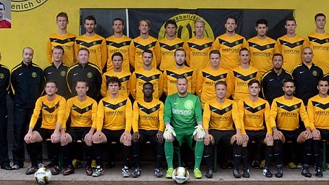 oben v.l.n.r.: 
Tobias Roth, Daniel Junghof, Mathias Damaschek, Timo Stoffels, Daniel Esposito, Christian Thomsen, Phillip Schiffer, Christian Lai, Timo Lenze, Ralf Jegel
mitte v.l.n.r.: 
Markus Köppe, Frank Volberg, Christoph Kremer, Hansi Langen, Marek Dabrowski, Timo Baltes, Andreas Kühlwetter, Dennis Schmitz, Patrick Baltes, Abdsamad Amraoui, Hani Ilayan, Gerd Jungheim
unten v.l.n.r.:
Dennis Langen, Thorsten Hanisch, Kosta Stabnoj, Fabio Manuel Dias, Marcel Malzahn, Michael Wolber, Gent Kovaci, Dennis Ochs, Abdellah Laouamera
o.l.eingeklinkt: 
Dennis Herschbach, Joachim Schröter