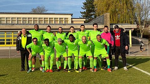 Coach Romain/ Ruben / Carlos / Catalin / Mihai / Cris / Armin / Moreno / Coach Claudio
Jimmy / Mendes / Michi / Edy / Luis / Nadir