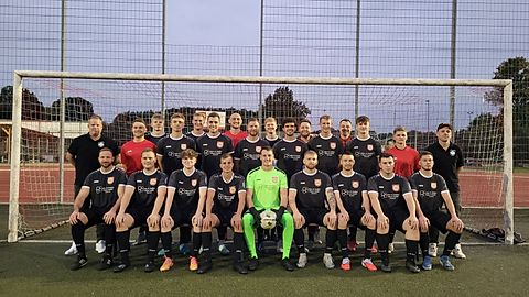 untere Reihe: Lucas Ridder, Bennet Stabenau, Jakob Anhut, Justin Przybyla, Alexander Leurs, Justin Grube, Richard Zeiger, Matti Quinders, Tobias Ries. 

mittlere Reihe: Trikotsponsor Tom Albers, Jan-Niklas Roeling, Moritz Lemkens, Henri Hermsen, Tobias Gellings, Tim Reuters, Ian Kaczmarek, Yannick Wellmanns, Trikotsponsor Jan Albers.

hintere Reihe: Jan Greuel, Arne Füngers, Lorenz Wegenaer, Luca Geuyen, sportlicher Leiter Patrick Mader, Co-Trainer Alexander Gellings. 

Es fehlen: Cheftrainer Norbert Quinders, Lutz Schorn, Kristof Prause, Mika Ingenbleek, Sven Lehmkuhl, Marlon Mertens, Konrad Nitschke, Jonas Beier, Hendrik Hamm.