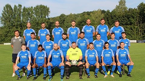 obere Reihe von links nach rechts:  Milan Herbich, Athanasios Cordocouzis, Theo Cordocouzis, Nicola Schwarz, Steffen Walz, Tobias Kußmaul, Martin Stoll

mittlere Reihe von links nach rechts:  Michael Ferentschik (Spa),Daniel Steidle, Luca Drozdowski, Benedikt Fast,  Kosta Marapidis (Trainer), Ante Bijelic, Alex Sever, Talha Aydin

untere Reihe von links nach rechts:  Niklas Hoffmann, Loxley Sabeskaran, Tino Pfalzer, Jens Wutzke,  Benjamin Neubauer, Berke Bayrakli, Yannick Hoffmann