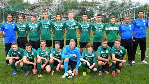 h.v.l. Jens Gartz, Marwin Wolf, Tim Gordan Katzmarek, Lukas Voß, Lukas Englich, Richard Wilsenack, Erik Czerner, Danny Karami, Paul Karasch, Thomas Zajac, Ingo Schmidt
v.v.l. Alexander Meier, Hannes Friedrich, Tim Ponwitz, Alexander Klengler, Tom-Pascal Gartz, Vincent Ruben Weber, Florian Wienke, Timon Orlick