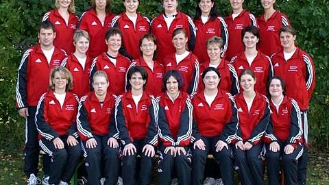 hinten v. links: 
Gerleigner Veronika, Scheibenzuber Eva, Leitner Katrin, Bachmaier Manuela, Damböck Silvia, Lakota Manuela, Obermaier Sandra, 
mitte v. links: Maier Franz (Trainer), Urlbauer Marina, Baumgartner Birgit, Strobl Andrea, Hasenberger Martina, Adler Andrea, Otteneder Katrin, Maier Christa
vorne v. links: Berger Claudia, Schöpke Caroline, Reisbeck Alexandra, Thier Patricia, Heindl Sandra, Knogler Inge, Noneder Sindy