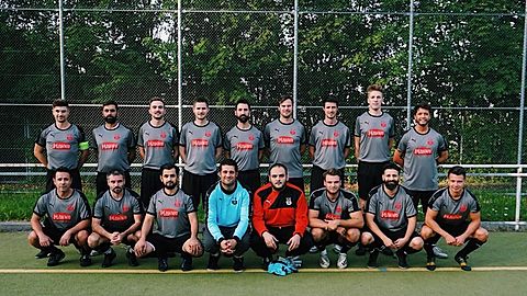 Hinten v.l.n.r.: Martin Funk, Hrvoje Stojanović, Thomas Hildebrand, Thomas Seyfried, Goran Salatović, Florian Kratschmann, Dennis Lemmert, Nicolas Rühle, Philip Schilling
Vorne v.l.n.r.: Franjo Stojanović, Ivan Petrović, Muhammet Temür, Igor Vidaček, Vasileos Tsitas, Philipp Klemm, Harun Akçay, Jan Becker