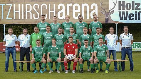 Oben: Philipp Stierstorfer, Robert Haimerl, Maximilian Danhauser, Jonas Speiseder, Stefan Hien
Mitte: Christian Scherzer, Frank Dieter, Ahmet Mula, Roland Matejka, Daniel Ernst, Matthias Hien, Sebastian Stern, Reinhard Stoßberger, Xaver Wallner, Benjamin Blümel
Unten: Janik Greschl, Konstantin Trost, Ludwig Räuschl, Jimmy Lauer, Gabor Pasca
