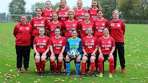 Obere Reihe : Maike Müller, Anne Vergossen, Jessica Arend, Jennifer Ingenhaag
Mittlere Reihe : Kathrin Rütten, Yvonne Stocks, Tamara Helmgens, Chantal Baadjou, Elisabeth Laumen, Laura Schröders, Monique Rosenkranz 
Untere Reihe: Annika Schaffranek, Sophia Schmitz, Romana Usbeck, Judith von der Loo, Alina Schever
Es fehlen: Kristin Wischnewski, Jana Zumfeld, Julia Kirchhoff, Laura von der Loo, Kristin Roußain, Natalie Hermanns