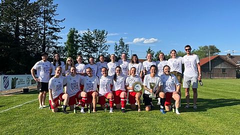 Mannschaftsfoto: Frauen - 1. Mannschaft - SpVgg Langenneufnach - Saison 25/26