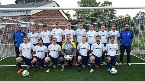 hintere Reihe von rechts: Kenan Tuncbilek, Mathieu Piée, Philipp Retzlaff, Marcel Werth, Marvin Kobus, Marcel Brameyer, André Werth, Florenz Meyer zu Drewer, Robert Lang, Trainer Markus Bauer

vordere Reihe von rechts: Qasim Khodeda, Florian Todaro, Sebastian Wienke, Frederick Conrad, Markus Franz-Pohlmann, Valentino Todaro, Lukas Volkery

es fehlen: Güven Atalay, Christian Bartsch, Eike Brinkmann, Bojan Sedlarevic, Tayfun Kavuncu, Marc-Kevin Schulz, Paul Hüsing, Zlatko Ivic