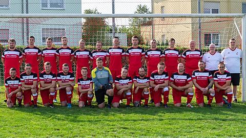 Hintere Reihe von Links : Sebastian Fromm, Emanuel Uhlmann, Vincent Liebezeit, Andre Illing, Alexander Pfaff, Kenny Schmidt, Christian Grummt, Max Gronenberg, David Rochel, Florian Grummt, Thomas Uebigau, CO-Trainer Dirk Köhler,Trainer Alexander Staps 
Vordere Reihe von links : Andreas Naundorf, Stefan Schreiber, Tim Pinkert, Leonhardt Rühle, Ludwig Ziegenbalg, Ricardo Herrmann, Franz Gronenberg, Kevin Krille, Ronny Eckhardt, David Poitzsch, Stefan Seidel, Heiko Dießner