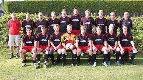 Betreuer Pongratz Erwin,Rickl Georg,Liebl Rainer,Brandl Tobias,Achatz Andreas,Hatzinger Georg,Lemberger Stefan,Lemberger Josef,Berlinger Michael,Trainer Dimpfl Horst.
Gaag Daniel,Dachs Michael,Lemberger Karl,Pöschl Andreas,Stumreiter Stefan,Billig Michael,Farenwald Norman,Liebl Sebastian.